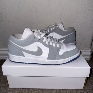 Nike White Wolf Gray